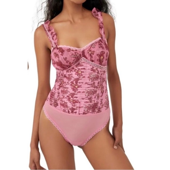 NWT Free People Weekend Plans Bodysuit - Size S - Picture 1 of 2